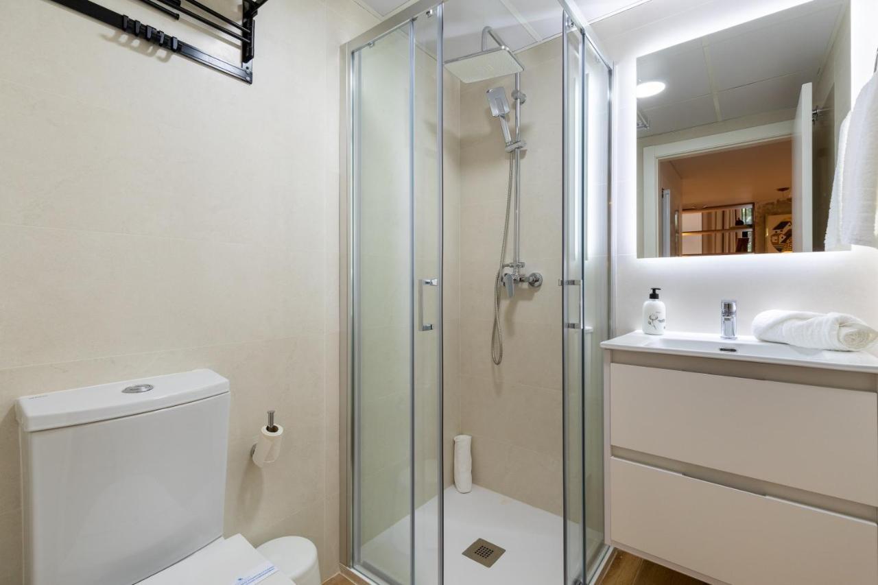 Apartup Opera Loft Love فالنسيا المظهر الخارجي الصورة