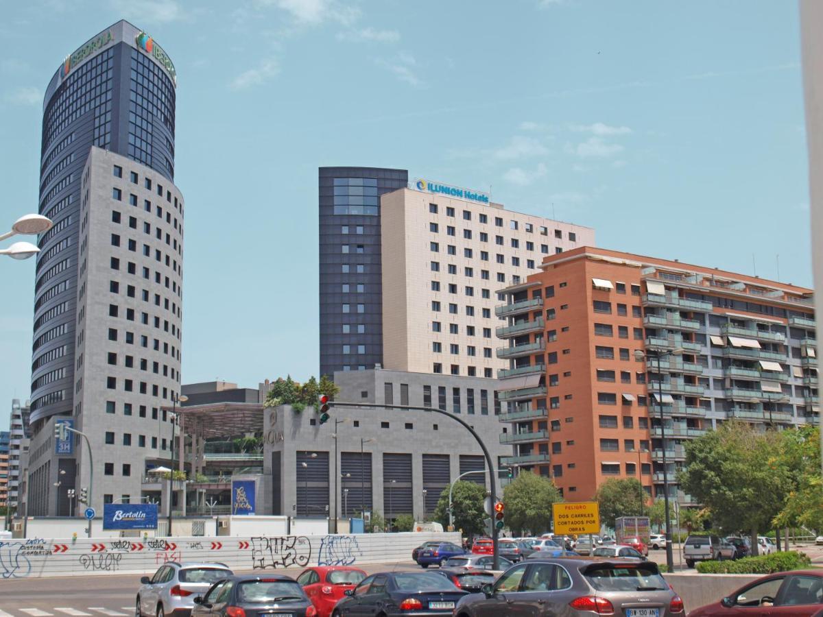 Apartup Opera Loft Love فالنسيا المظهر الخارجي الصورة